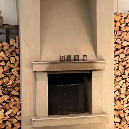 Nydelig Hytte I Naturskjonne Omgivelser בית נופש